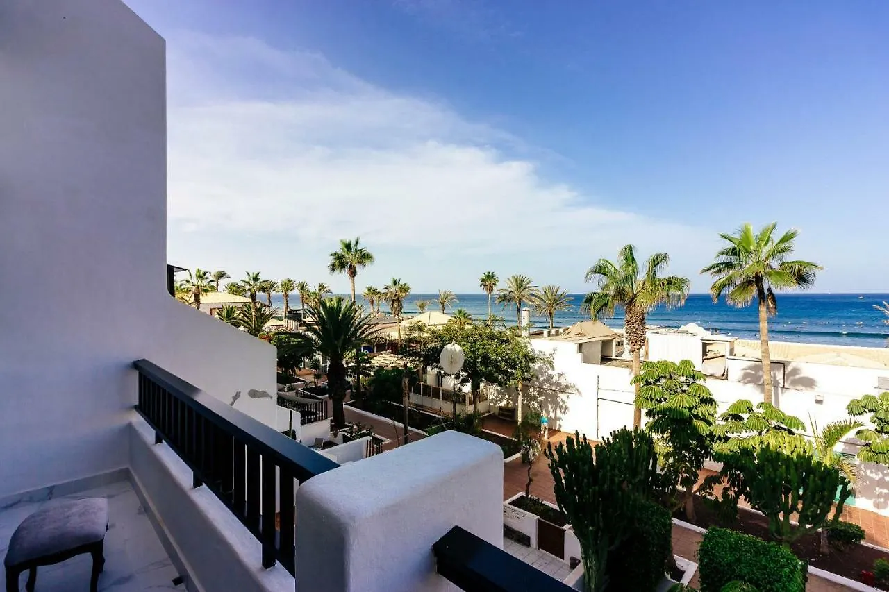 Front Line Parque Santiago 2 Lux Apartament 美洲海滩 公寓